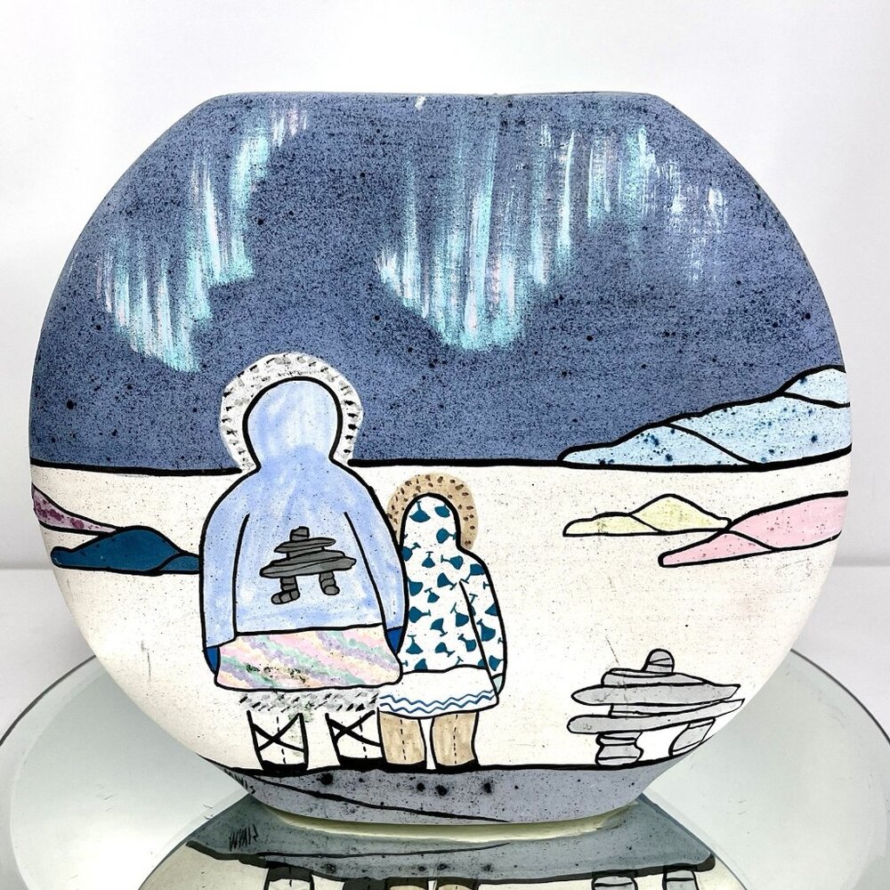 Hand Painted Pottery Vase Northern Lights Inukshuk  Signed Mavis Canadian Inuit